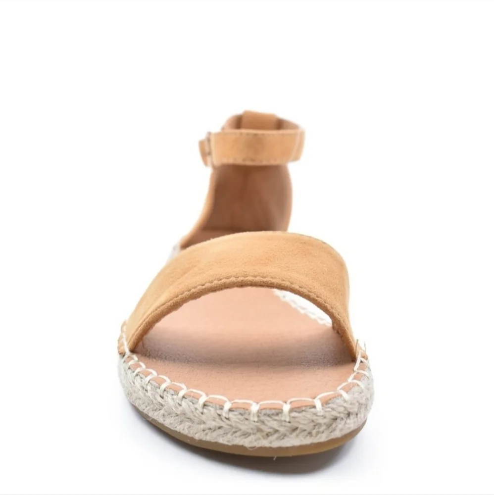 NEW Tan Espadrilles Sandal